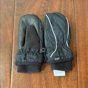 GAP Black Mittens with Reflective Piping